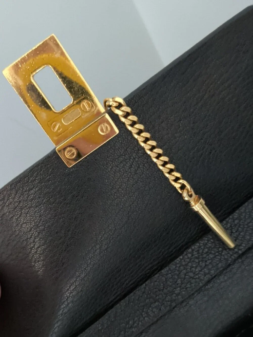 Chloe Drew Black Pebbled Leather Crossbody Bag with Gold Hardware